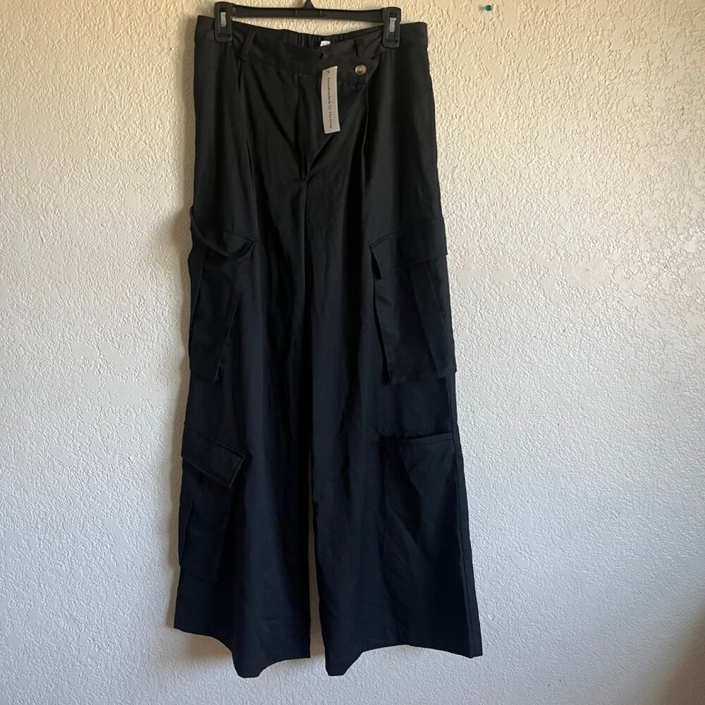 Womens Medium Black Wide Leg Cargo Slacks NWT
